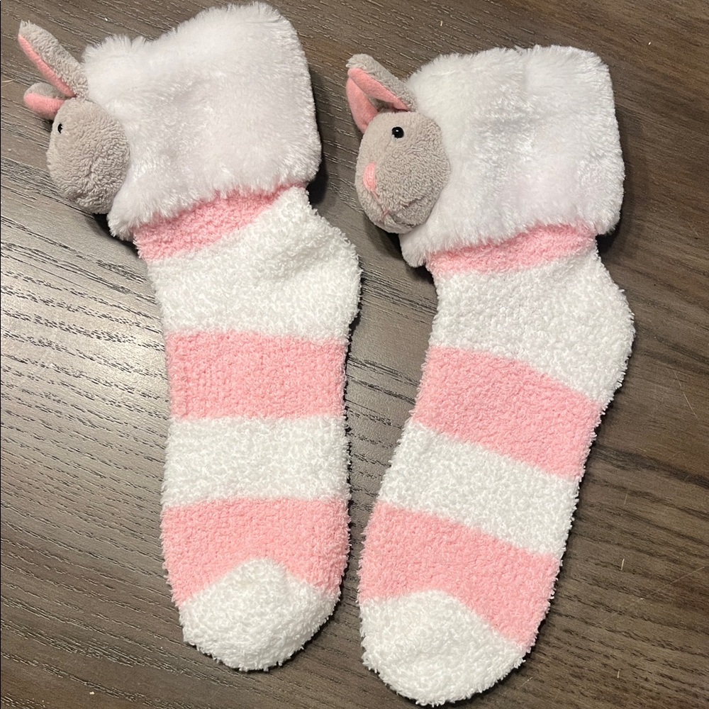 *Like New* Women’s Bunny Rabbit Sherpa Socks